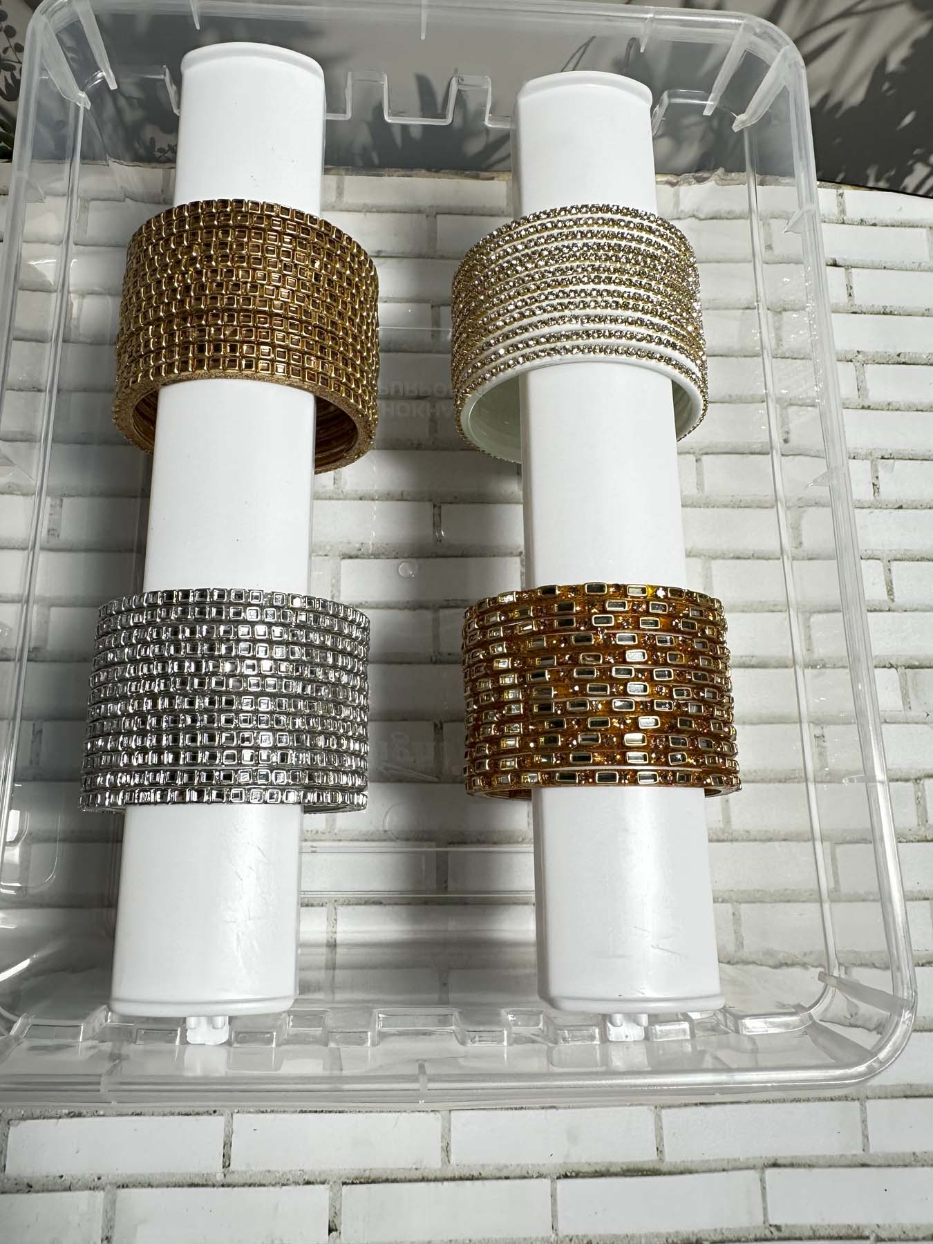 Mixing glass bangles